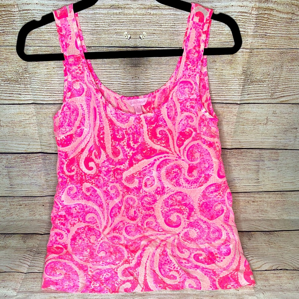 Lily Putzer pink top